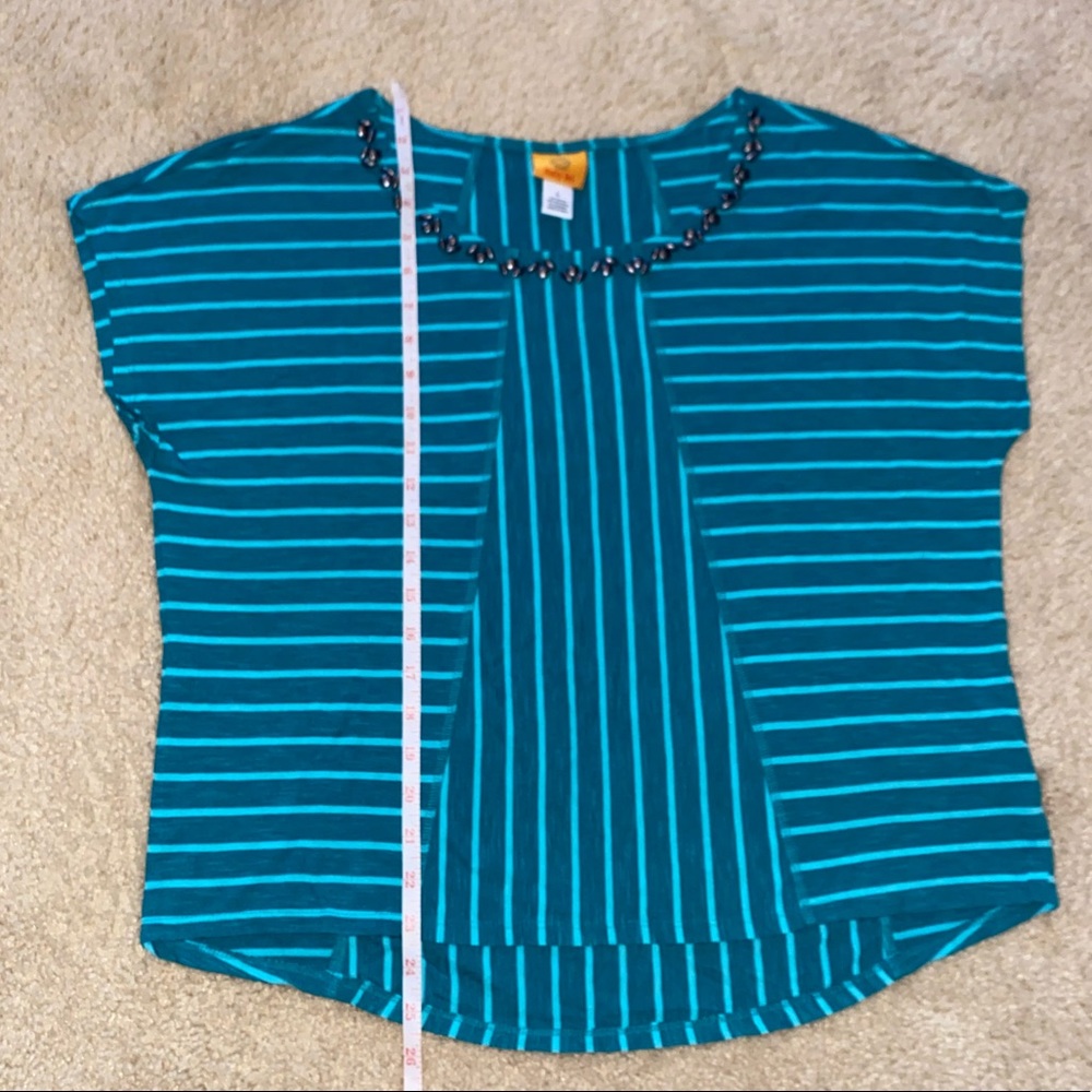 💙💚Ruby Rd Neck Accent Top💚💙 - Picture 10 of 10
